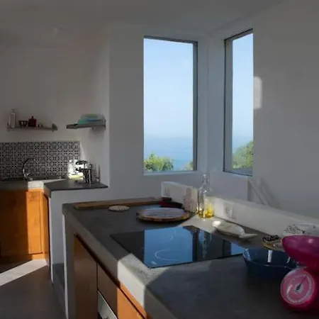 Moby Dick Super Panoramic * סטרומבולי