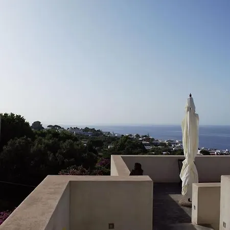 Moby Dick Super Panoramic Villa Stromboli